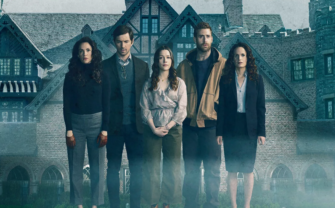 См другая сторона. Hill House сериал. Haunting сериал. Призраки дома на Холме (the Haunting of Hill House). Призрак дома на Холме доктор Монтегю.